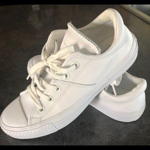 Women’s size 6 white leather Converse Tennis shoes